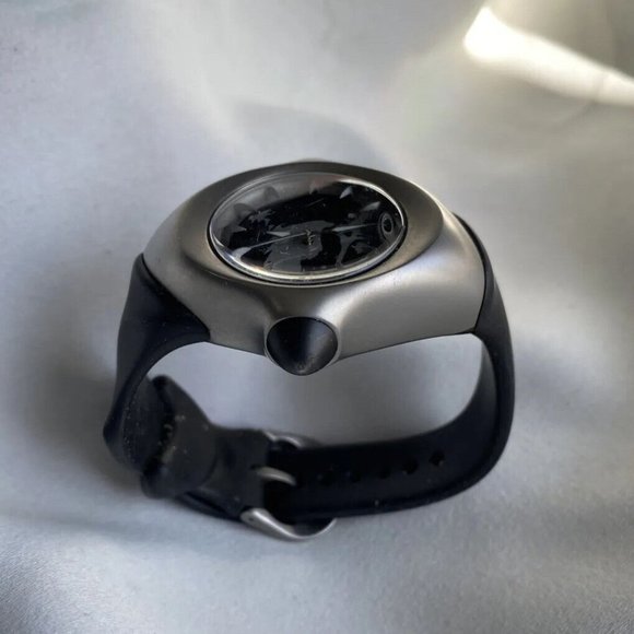 OAKLEY CRUSH SKULLFACE WATCH - Picture 11 of 11